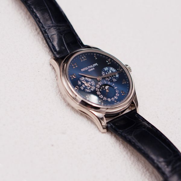 Patek Philippe Grand Complications 5327G-001